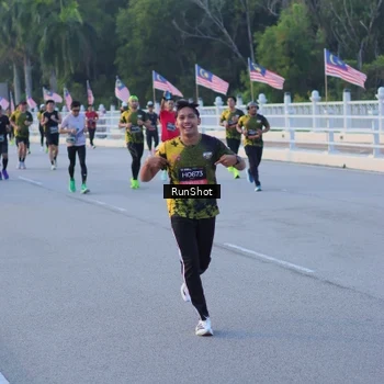 Runner Photo 7107084