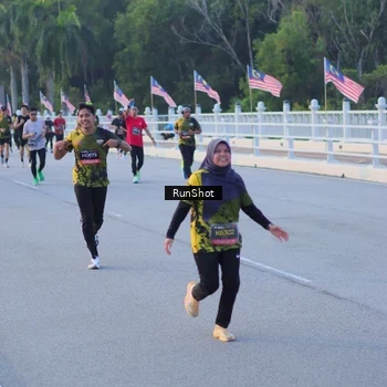 Runner Photo 7107087