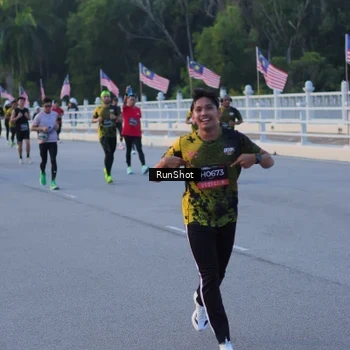 Runner Photo 7107089