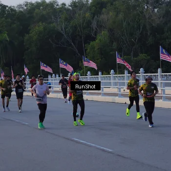 Runner Photo 7107106