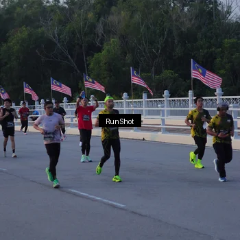 Runner Photo 7107111