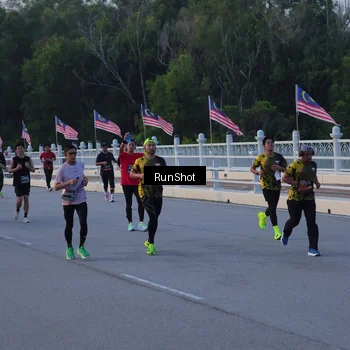 Runner Photo 7107117