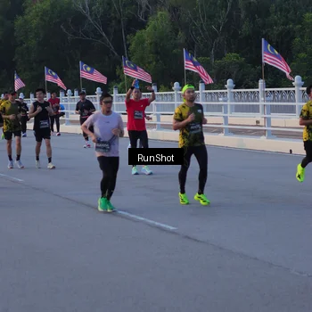 Runner Photo 7107120