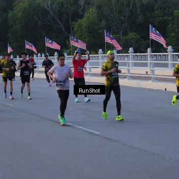 Runner Photo 7107128