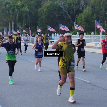 Runner Photo 7107151