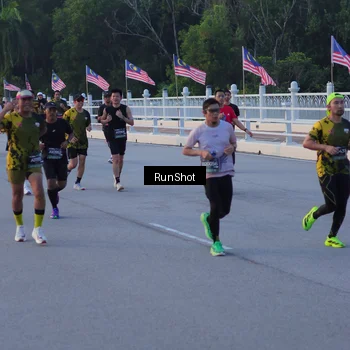 Runner Photo 7107155