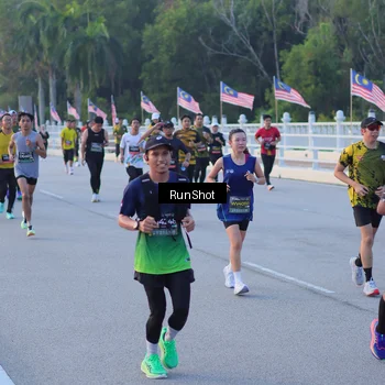 Runner Photo 7107168