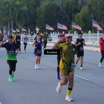 Runner Photo 7107169