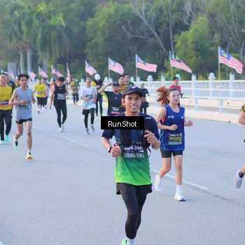 Runner Photo 7107172