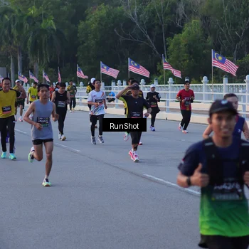 Runner Photo 7107174