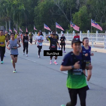 Runner Photo 7107175