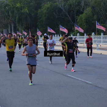 Runner Photo 7107178