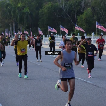Runner Photo 7107193