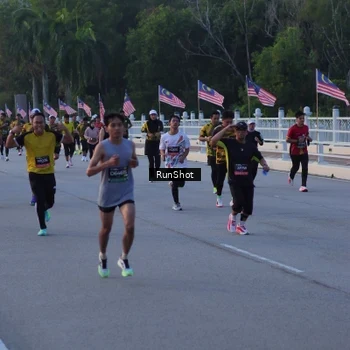 Runner Photo 7107194