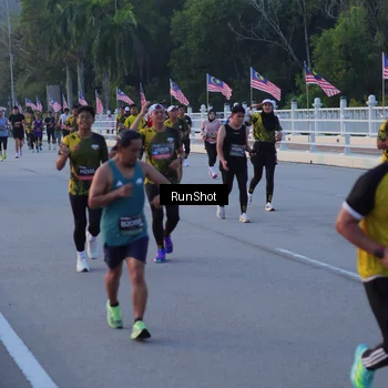 Runner Photo 7107215