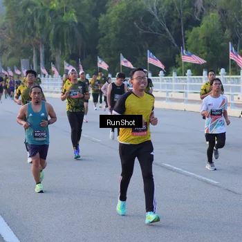 Runner Photo 7107217