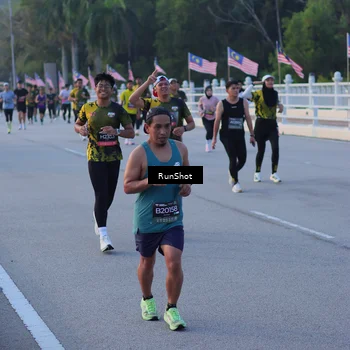 Runner Photo 7107227