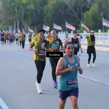 Runner Photo 7107230