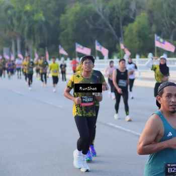 Runner Photo 7107234