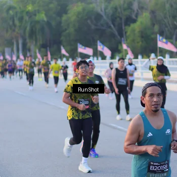 Runner Photo 7107235