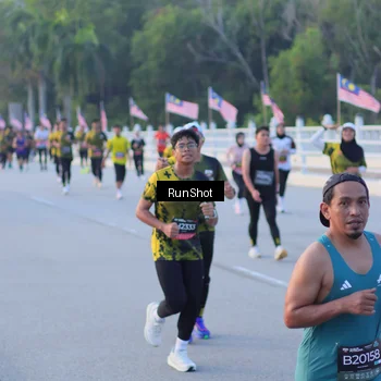 Runner Photo 7107236