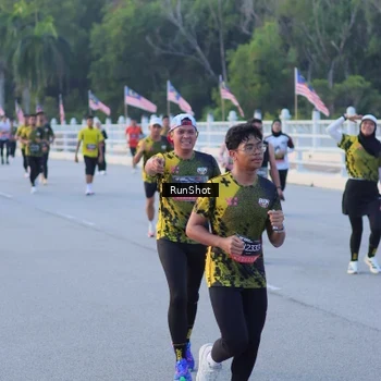 Runner Photo 7107246