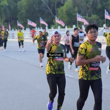 Runner Photo 7107251