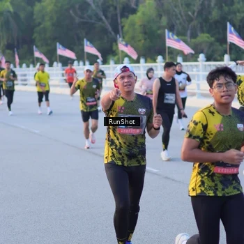 Runner Photo 7107255