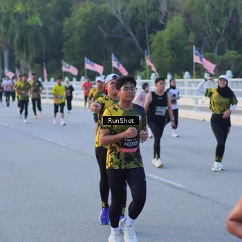 Runner Photo 7107256