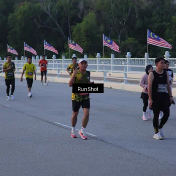 Runner Photo 7107265