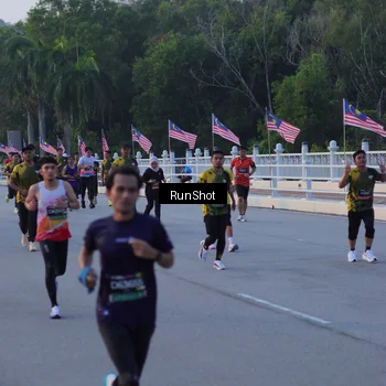 Runner Photo 7107278