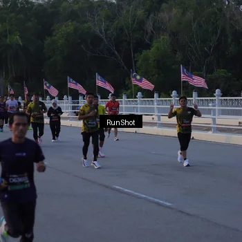 Runner Photo 7107280