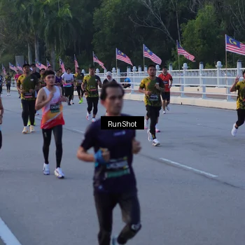 Runner Photo 7107282