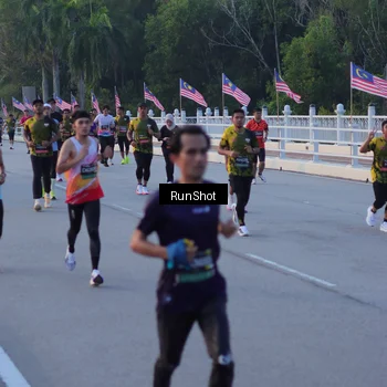 Runner Photo 7107284