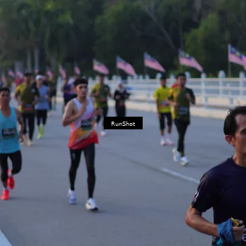 Runner Photo 7107288