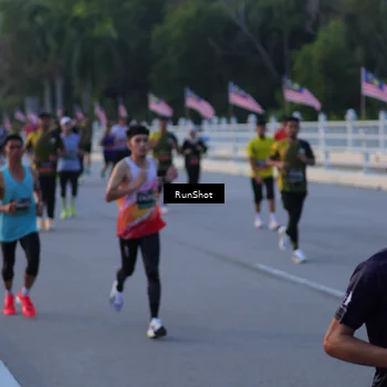 Runner Photo 7107291