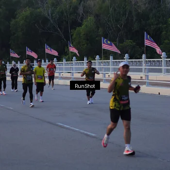 Runner Photo 7107307