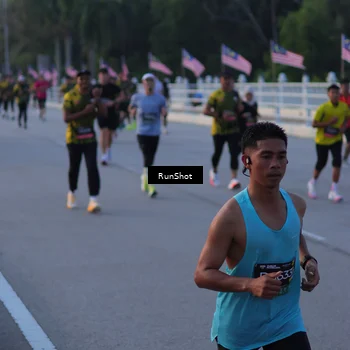 Runner Photo 7107313