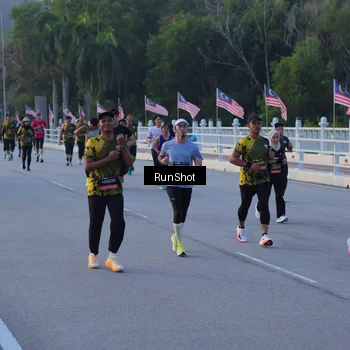 Runner Photo 7107323