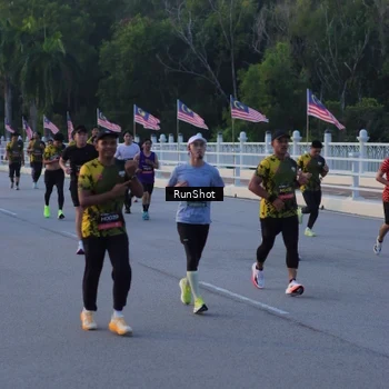 Runner Photo 7107333