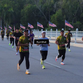 Runner Photo 7107338