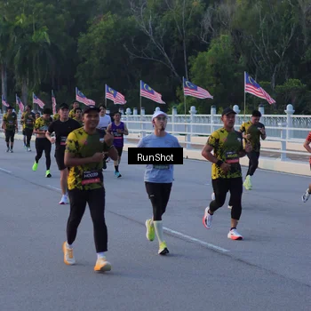 Runner Photo 7107342