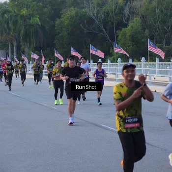 Runner Photo 7107345