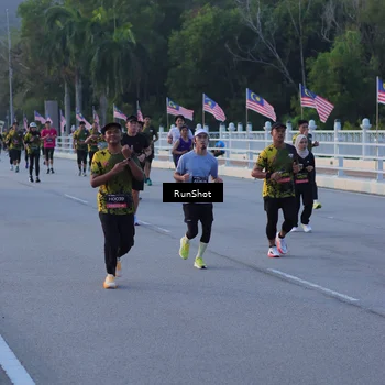 Runner Photo 7107353