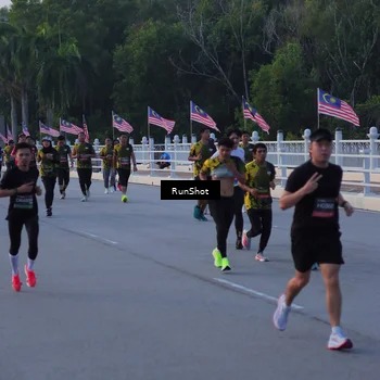 Runner Photo 7107356