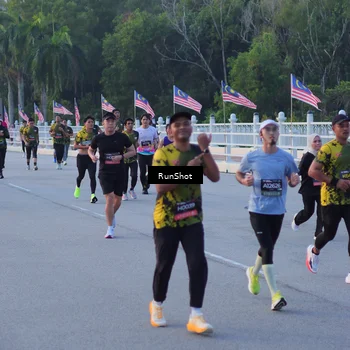 Runner Photo 7107364