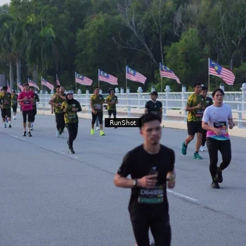 Runner Photo 7107383