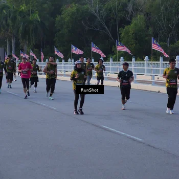 Runner Photo 7107391