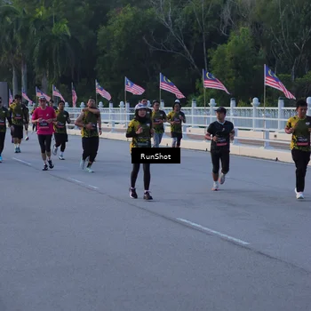 Runner Photo 7107393