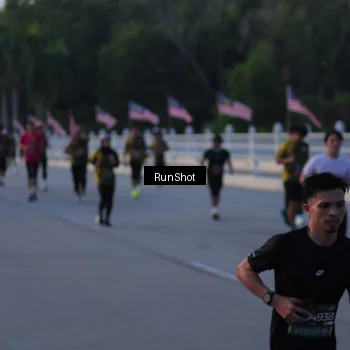 Runner Photo 7107399